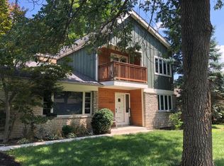 2420 Farleigh Rd, Columbus, OH 43221