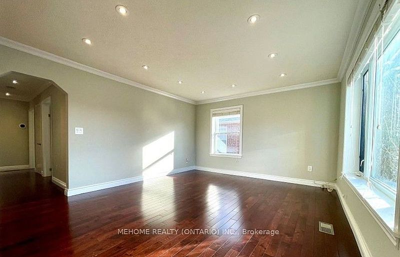 Toronto House for rent - 3 Bedrooms in Toronto