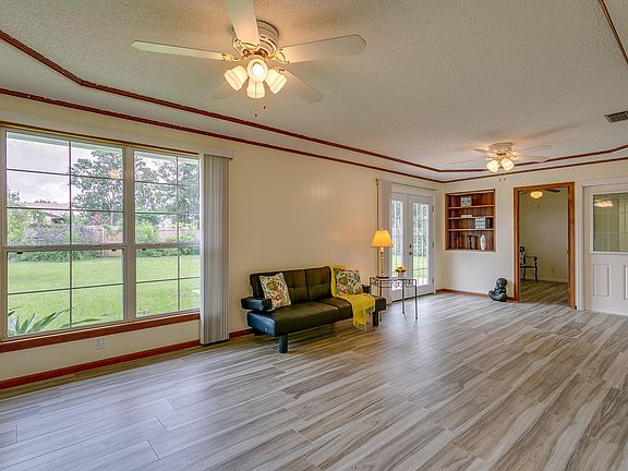 5th image of 1734 Papaya Dr N