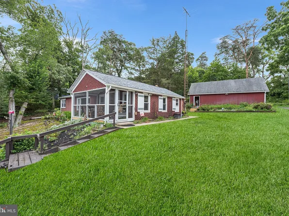 6 Spruce Ln, Bridgeton, NJ 08302