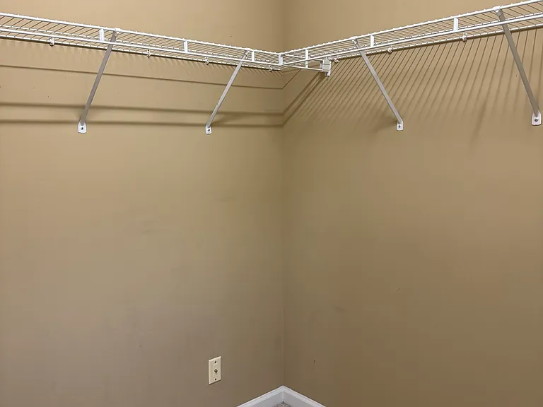 2620 Hartfield Commons Ln — Photo 27