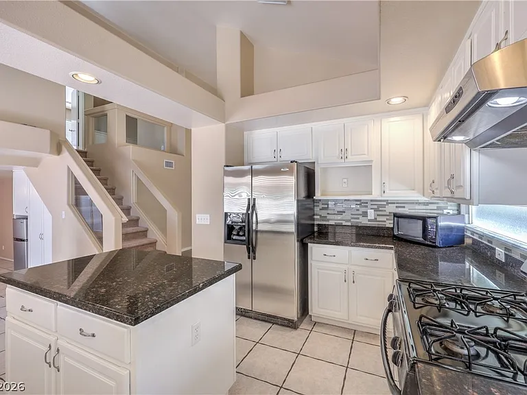 10035 Daybreak Dew Ct — Photo 16
