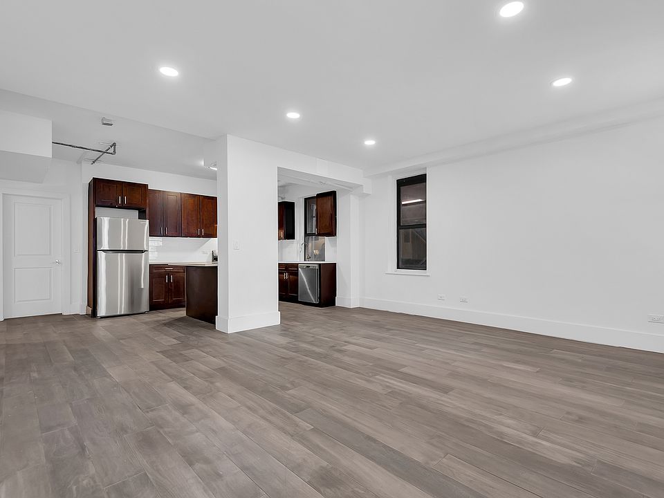 1st image of 3000 Valentine Ave #Lo1