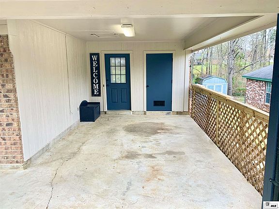 3rd image of 105 Hardwood Dr