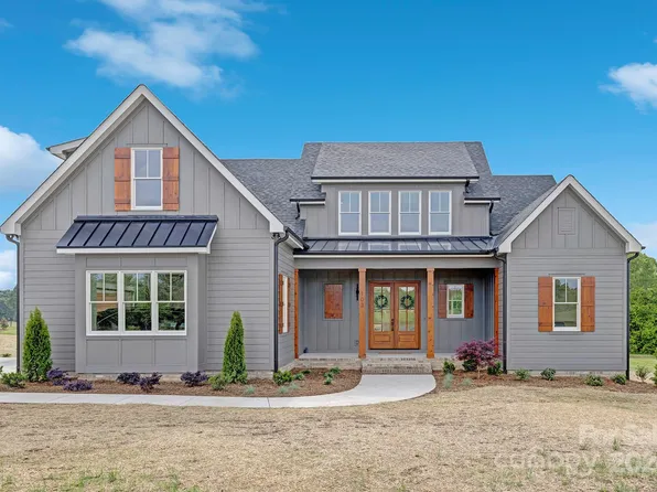 103 Monbo Meadows Ln, Statesville, NC 28677