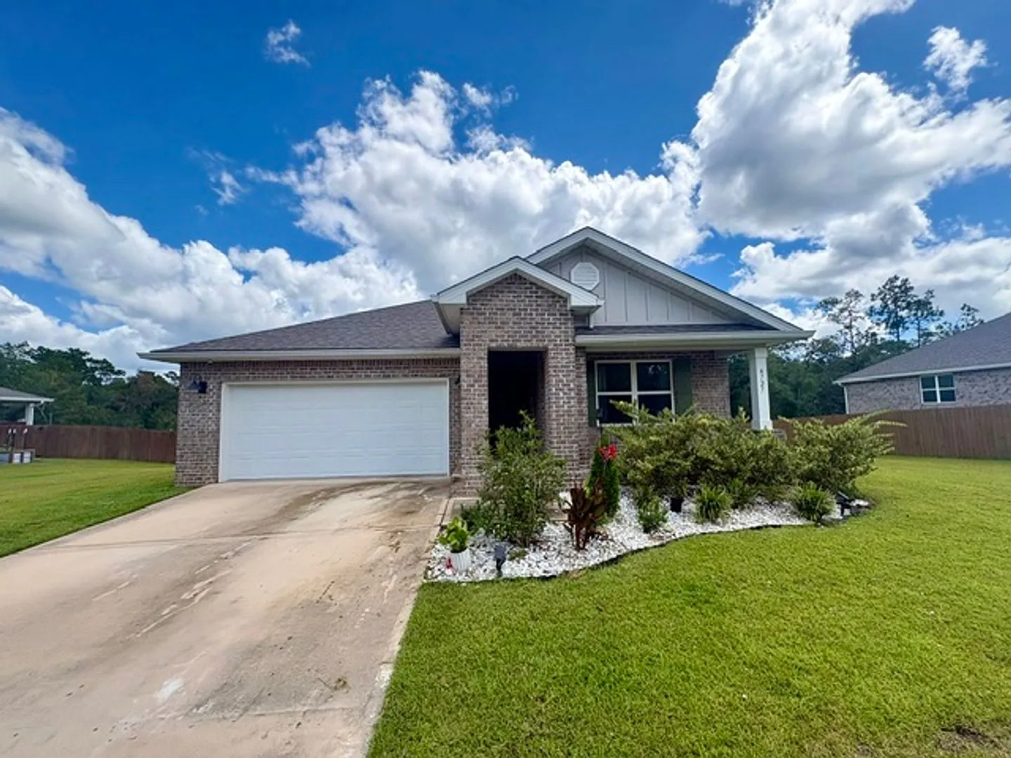 6727 Sarah Ann Way — Photo 1