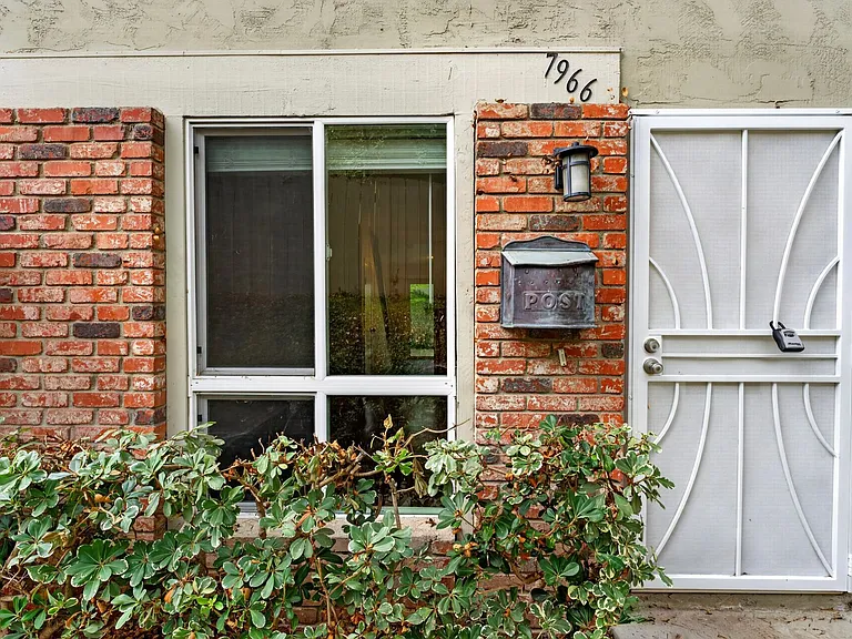 7966 Camino Kiosco — Photo 2