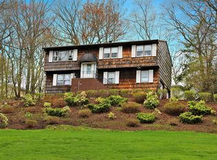 15 Glen Ridge Rd, Mahopac, NY 10541