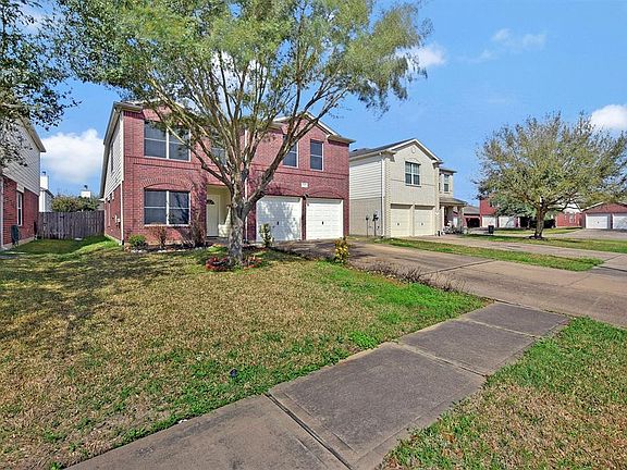 2nd image of 14906 Sugar Sands Dr