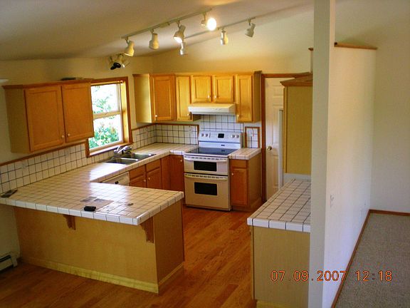 Large, Functional Kitchen