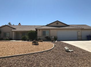 21285 Glenora Dr, Apple Valley, CA 92308