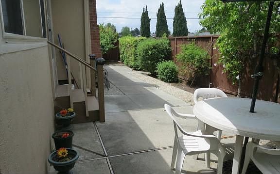 2nd image of 1314 Klamath Dr