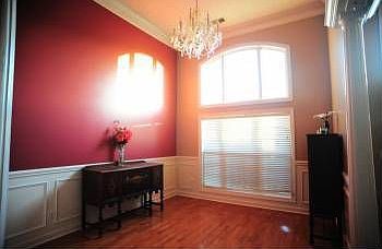 3rd image of 33 Winding Oaks Dr