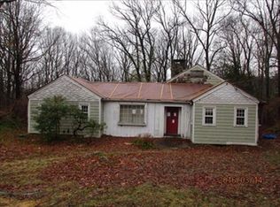 233 Lonetown Rd, Redding, CT 06896