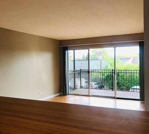 3rd image of 5100 Carriageway Dr APT 202
