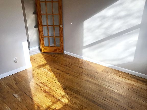 2nd image of 431 E 9th St APT 13