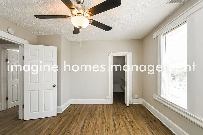 1215 N Olney St — Photo 10