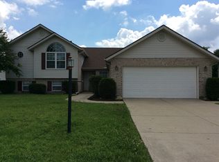 118 Krug Dr, Englewood, OH 45322