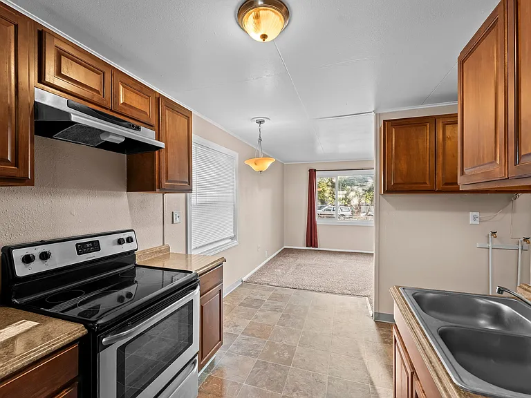 1932 S Franklin Ave — Photo 11