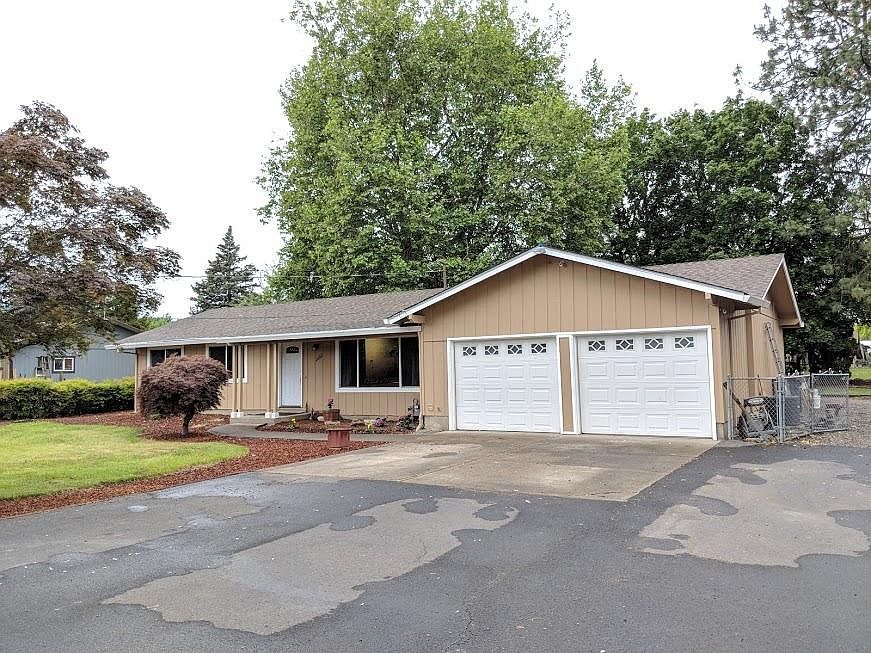 1st image of 2202 Happy Valley Dr