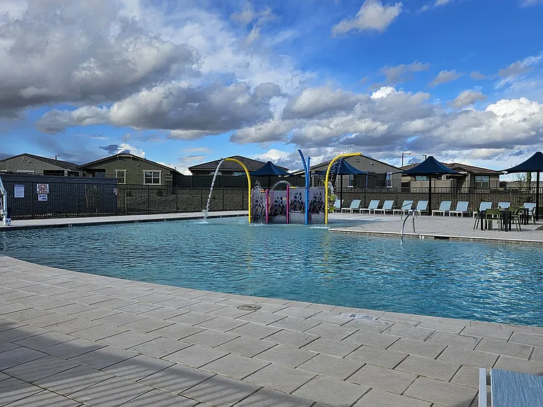 15998 W Smoketree Dr — Photo 35