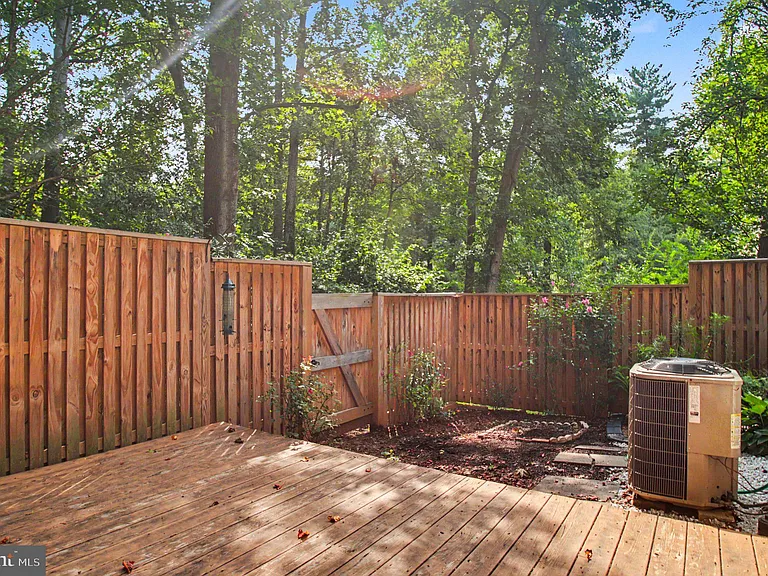 11510 Underoak Ct — Photo 25