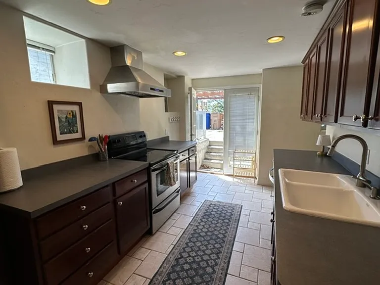 322 E 6th Ave — Photo 15