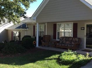 2970 Bentley Park Cir, Gainesville, GA