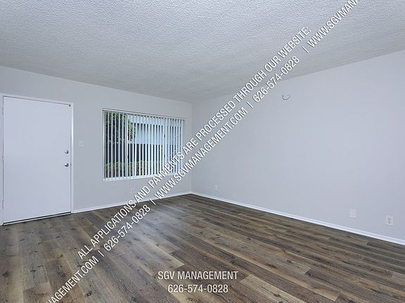 2nd image of 1070 Stanley Ave APT 3