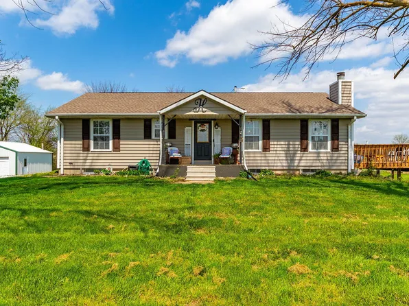 10069 Highway T, Centralia, MO 65240