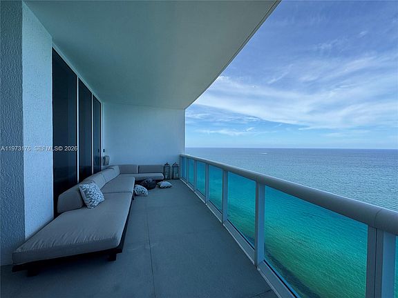 4th image of 2711 S Ocean Dr Unit 3404