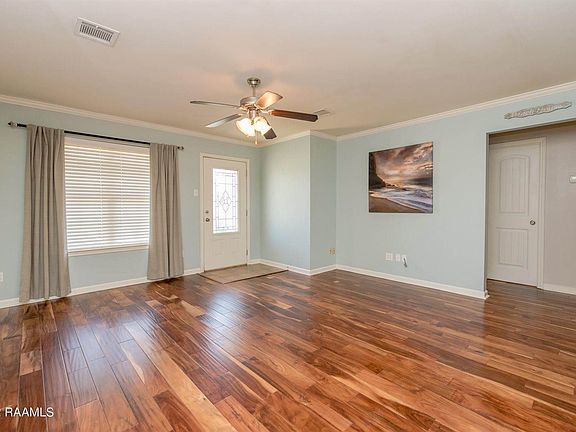 2nd image of 1037 Jordan Dr