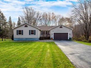 227 Pendergast Rd, Phoenix, NY 13135