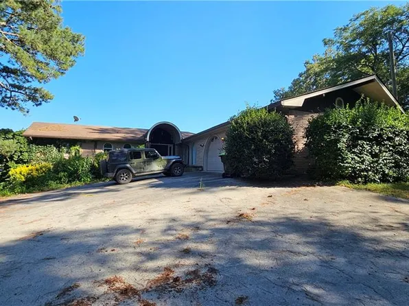 2006 Lake Sorrento Dr, Conyers, GA 30012