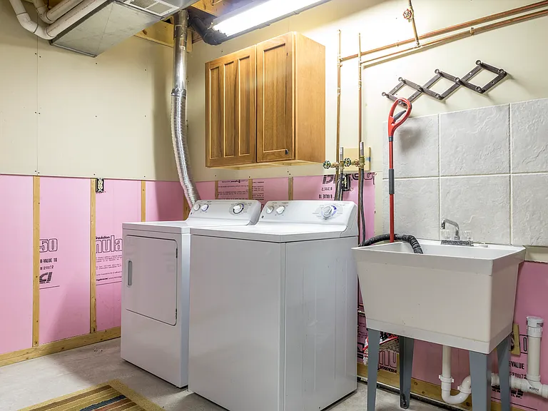 8308 Coachlite Cir — Photo 9