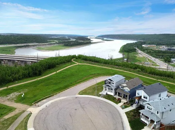 868 Athabasca Ave, Wood Buffalo, AB T9J 1H7