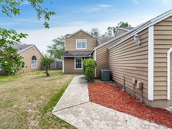 3rd image of 12751 ASHBROOK Circle E