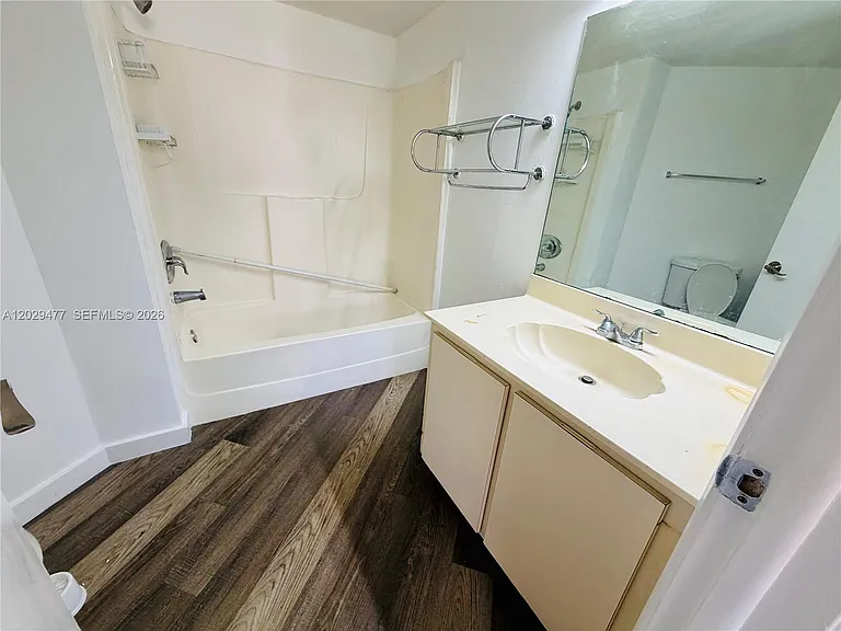 9429 Fontainebleau Blvd #201-33 — Photo 8