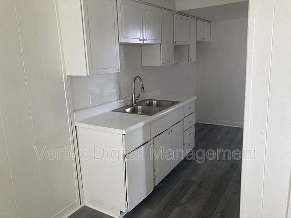 2nd image of 1135 Whitaker Dr APT 302