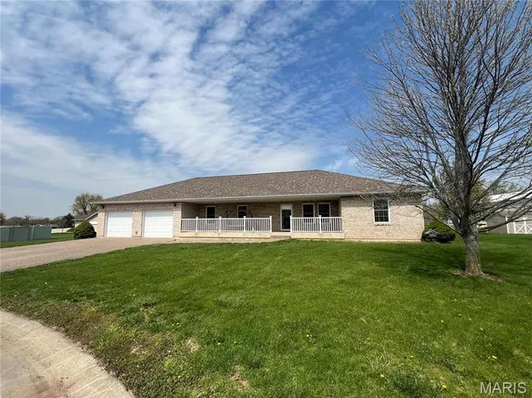 224 Willamette Dr, Palmyra, MO 63461