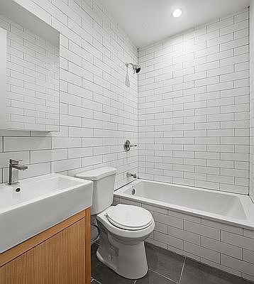 5th image of 488 Chauncey St APT 2