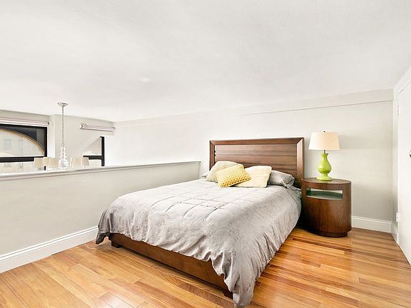 3rd image of 67 E 11th St APT 514