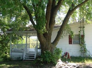 330 N Blackjack Rd, Galena, IL 61036