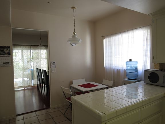 5th image of 9423 Burnet Ave #11