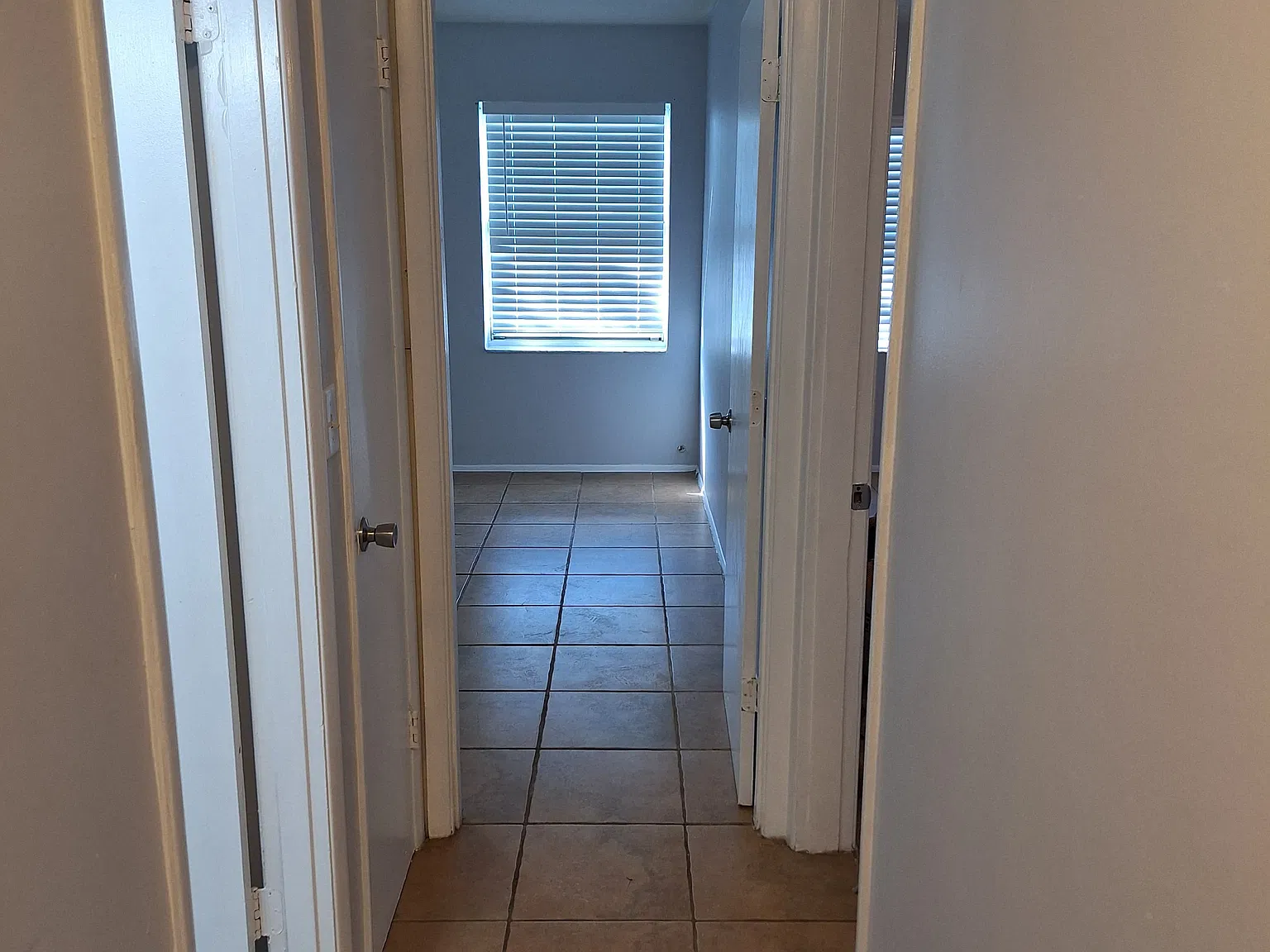 651 SE Prineville St — Photo 3