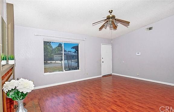 3rd image of 4682 N Lakewood Dr