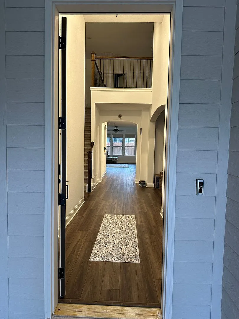 Spacious 4BR House in Liberty Hill at Santa Rita Ranch — Photo 4