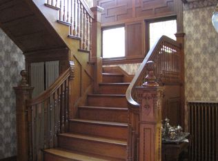 815 S Garfield Ave, Burlington, IA 52601