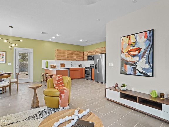 5th image of 496 Deserts Dr
