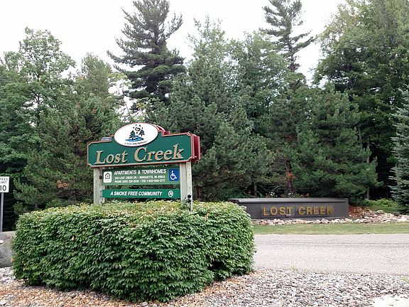 3rd image of 200 Lost Creek Dr